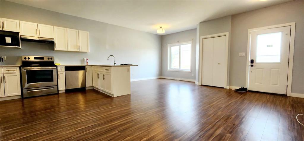 Photo 6 of 110 Hazelton Drive, Winnipeg MB