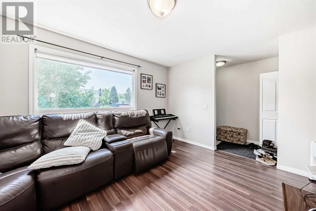 Single Family House for Sale in  A Avenue SE Forest Heights Calgary 