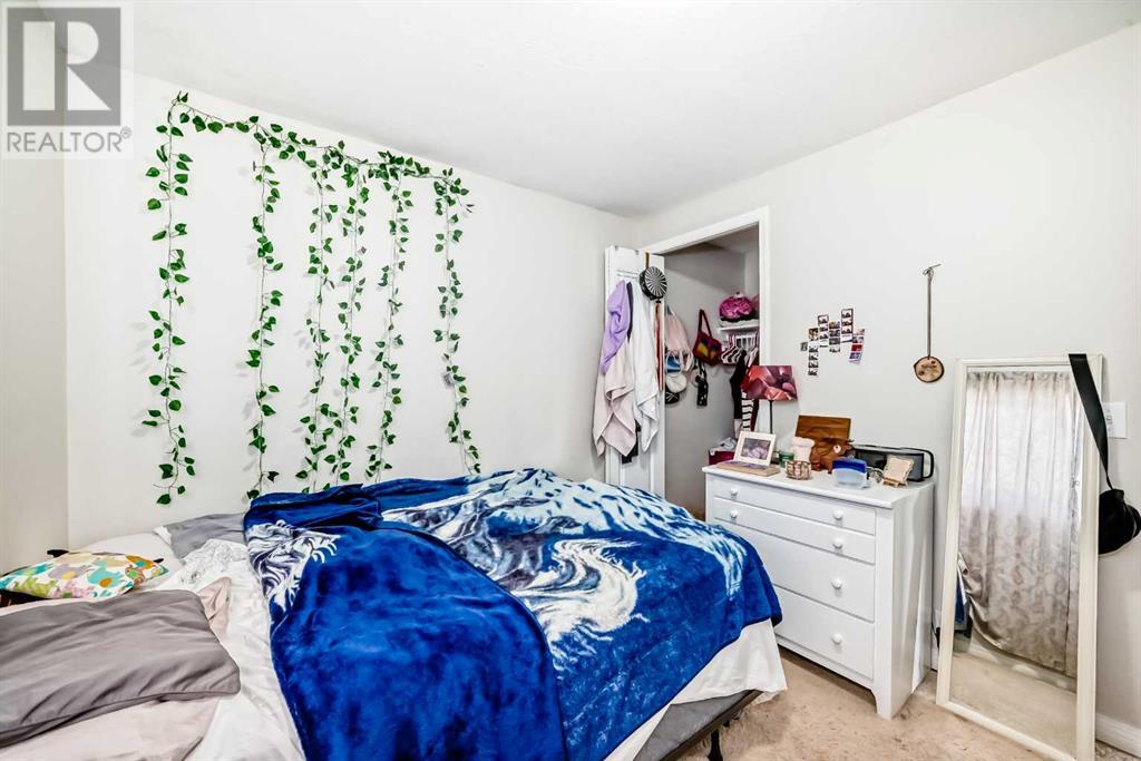 Single Family House for Sale in  A Avenue SE Forest Heights Calgary 