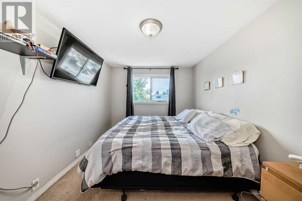 Single Family House for Sale in  A Avenue SE Forest Heights Calgary 