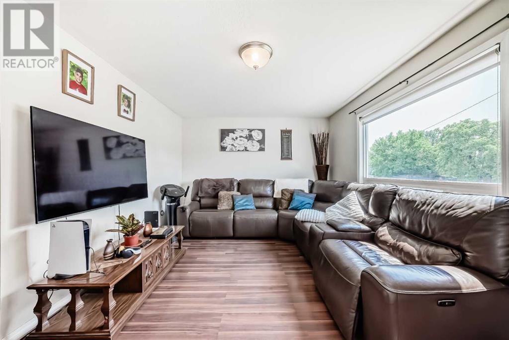 Single Family House for Sale in  A Avenue SE Forest Heights Calgary 