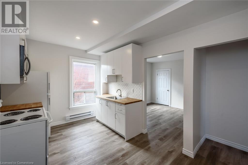 Photo 2 of 191 Sherman Avenue S Unit 2, Hamilton ON