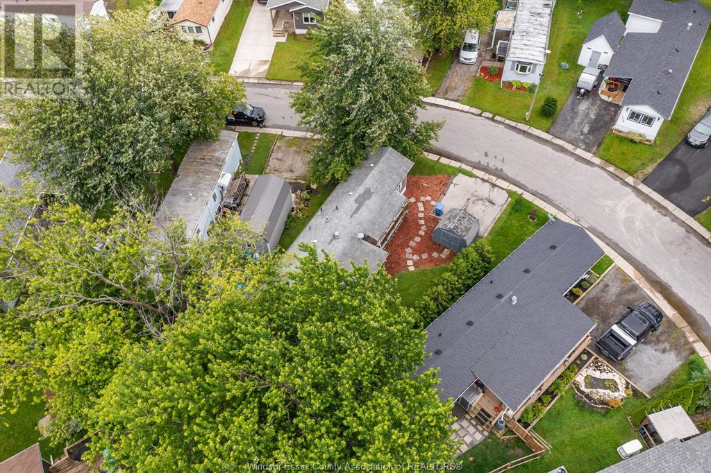 Photo 33 of 200 Steven Court, Essex ON