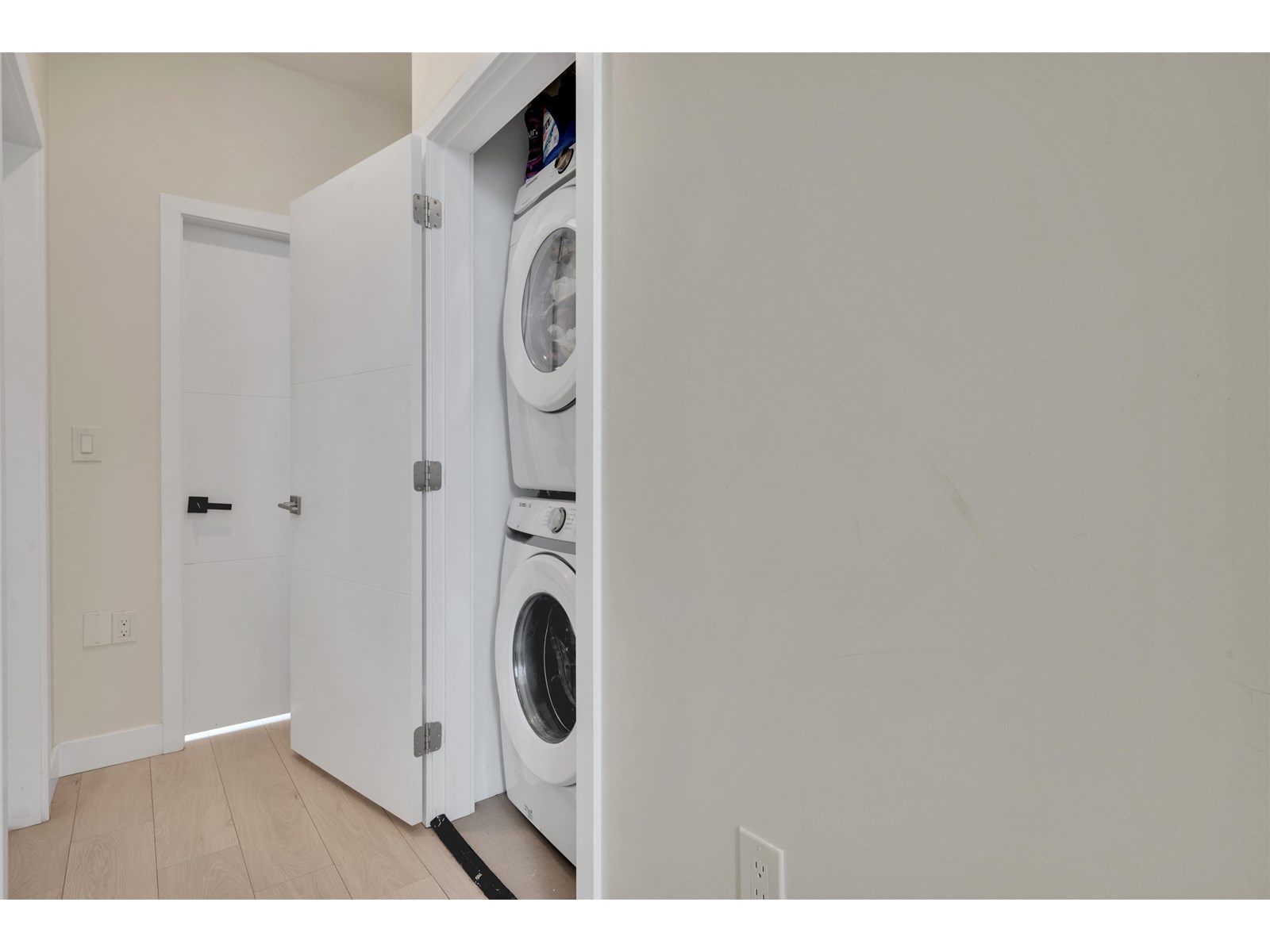 29 19628 55A AVENUE, Langley