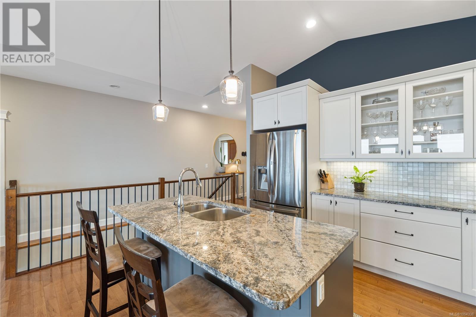 Photo 11 of 5340 Royal Sea View, Nanaimo BC