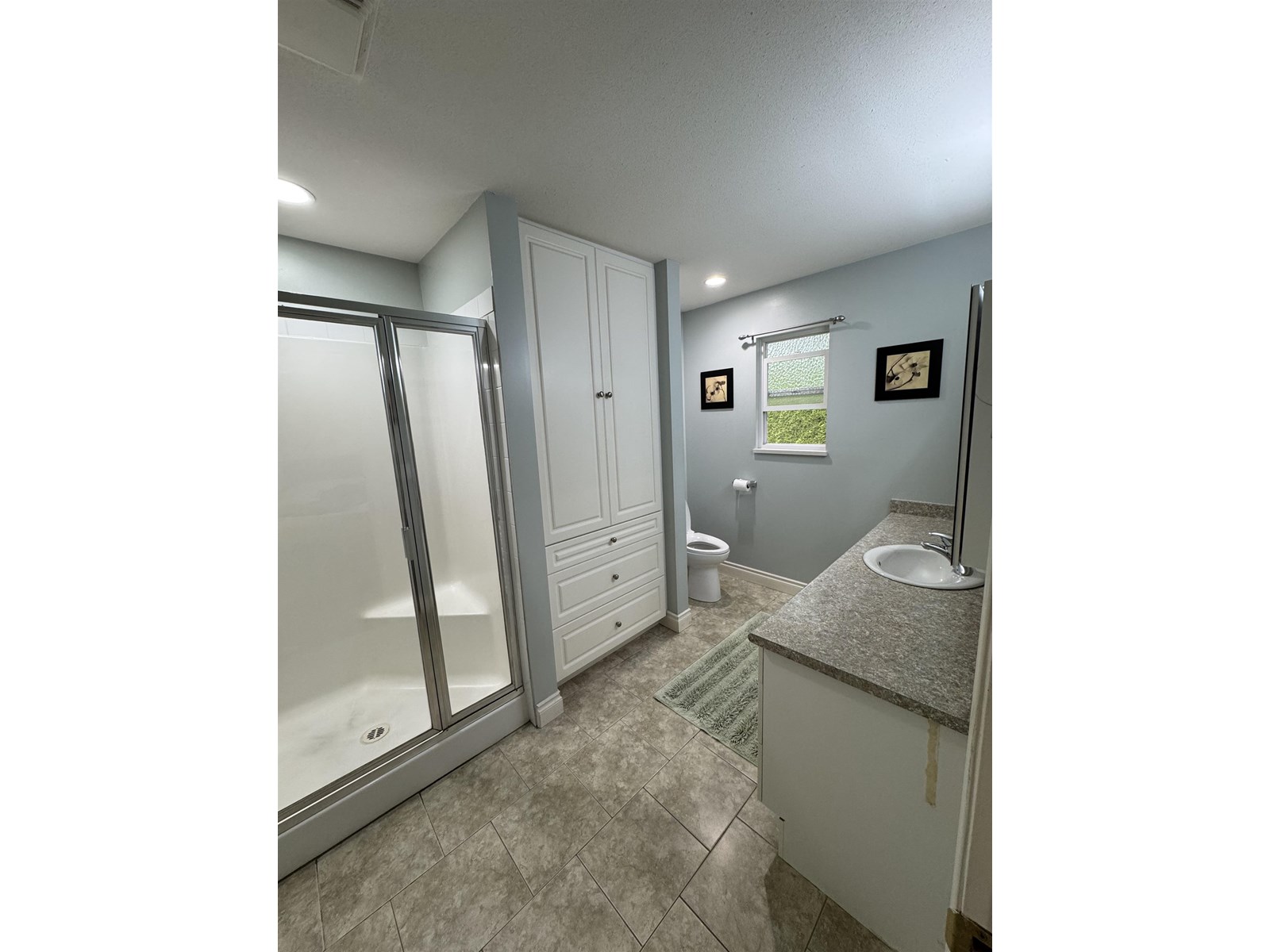 Photo 14 of 1187 King George Boulevard, Surrey BC