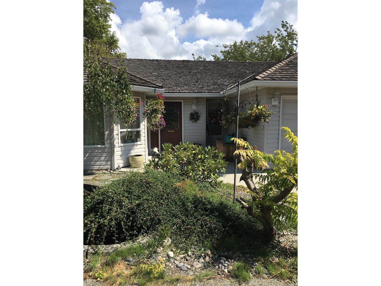Photo 3 of 1187 King George Boulevard, Surrey BC