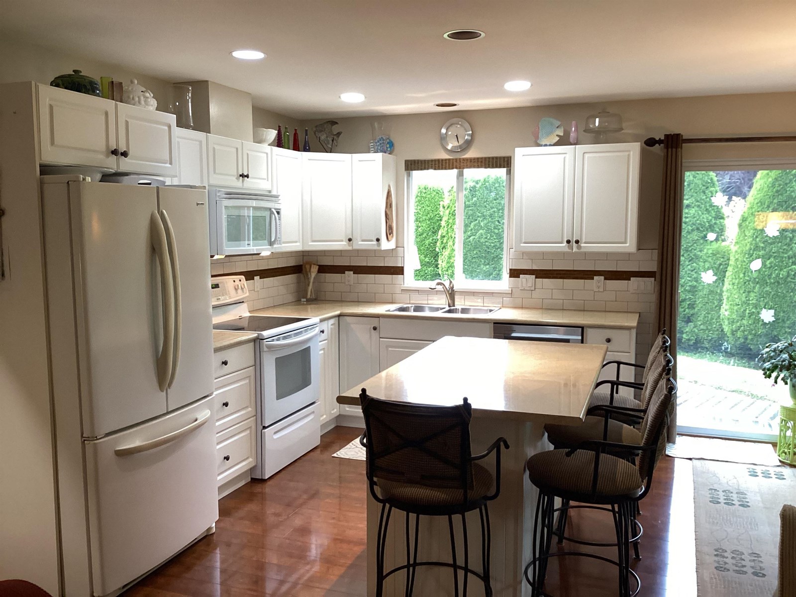 Photo 20 of 1187 King George Boulevard, Surrey BC