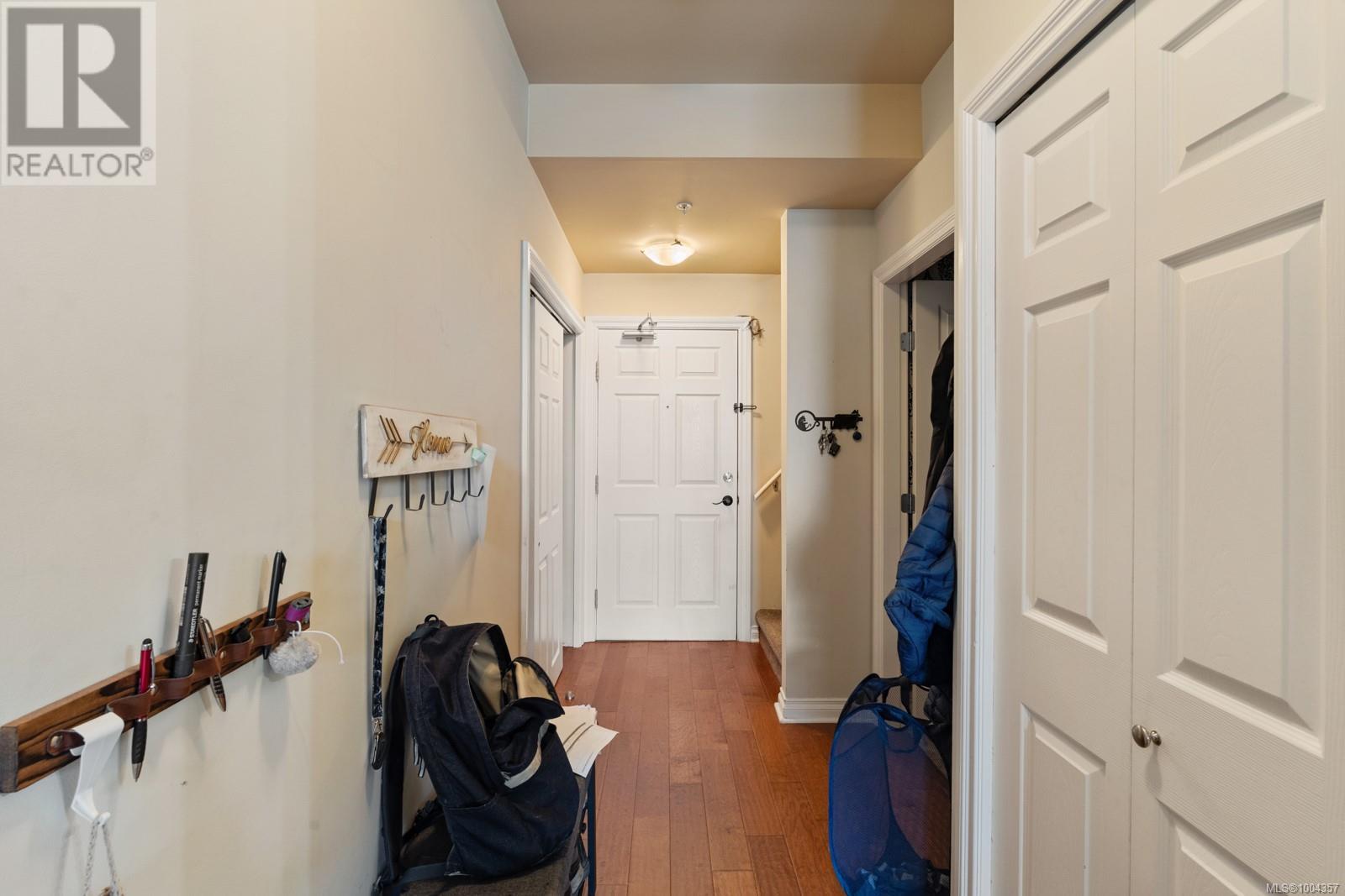 Photo 7 of 407 866 Goldstream Ave, Langford BC