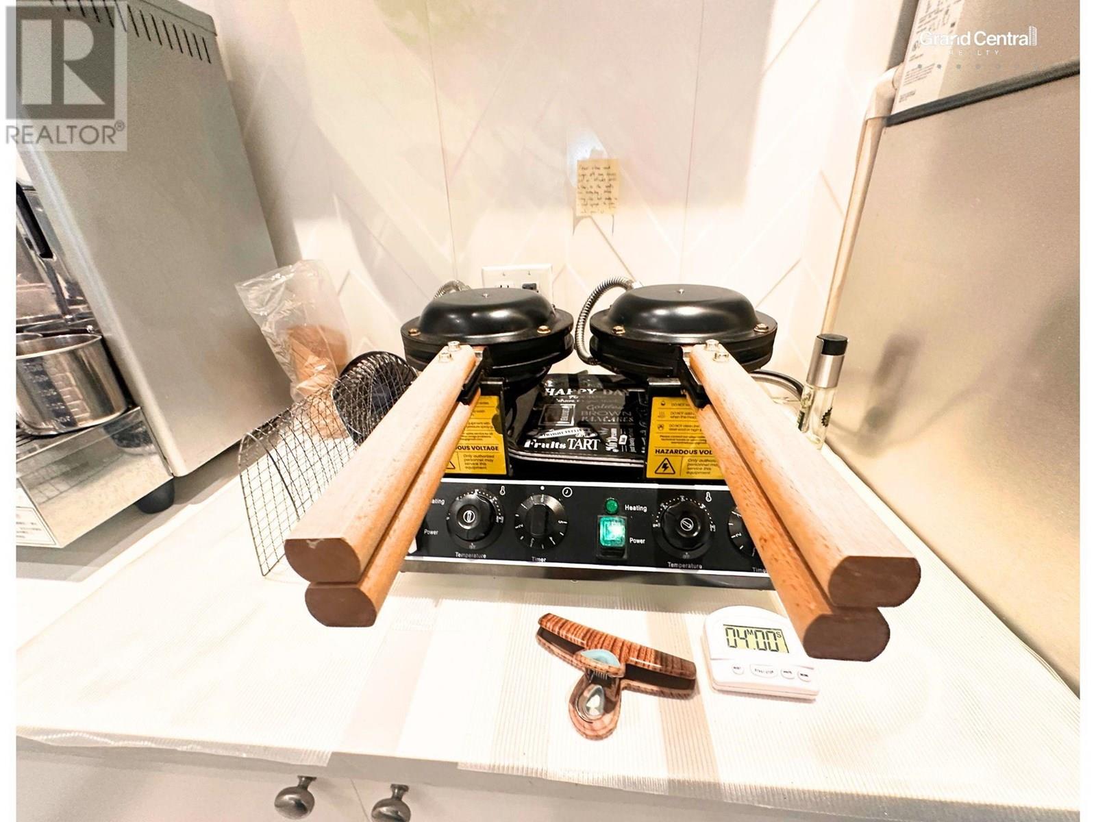 559 W PENDER STREET, Vancouver