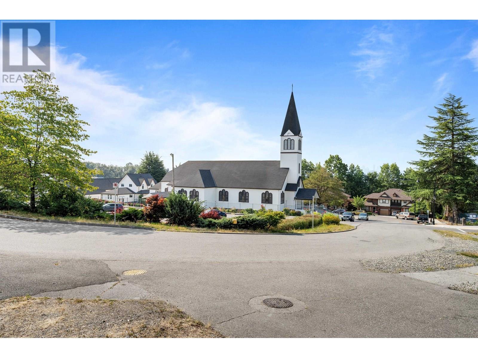 316 LAVAL SQUARE, Coquitlam