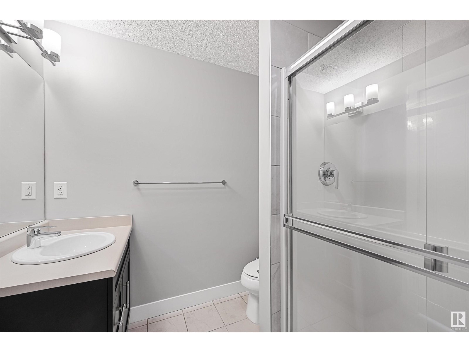 Photo 12 of 30 804 Welsh Dr Sw, Edmonton AB