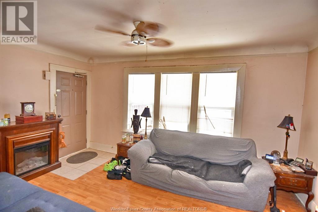 Photo 11 of 1441 Ellis East, Windsor ON