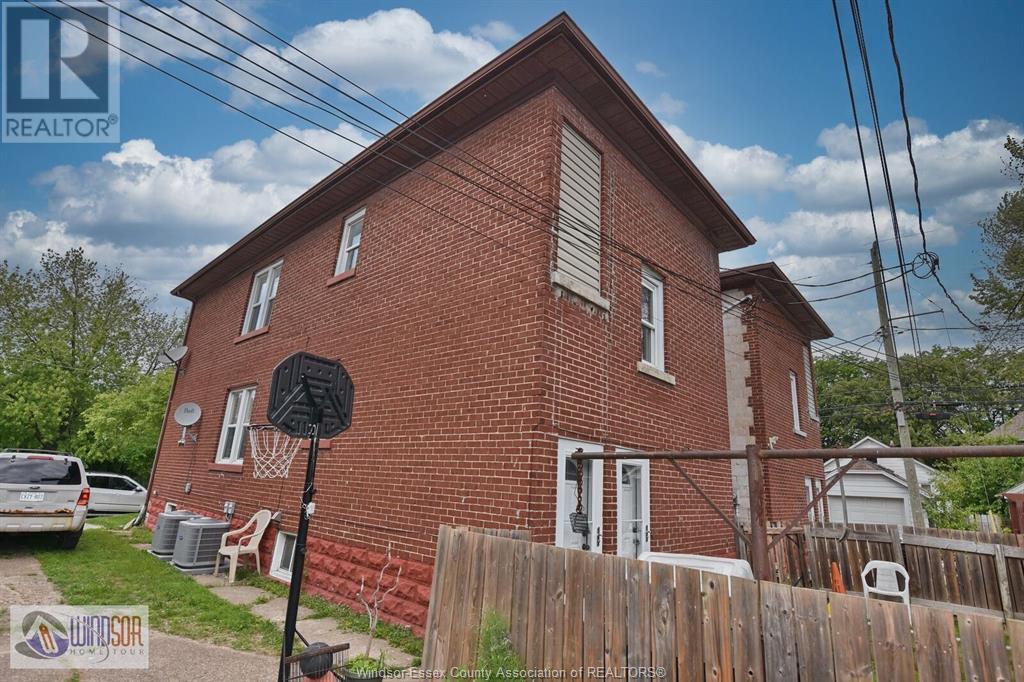 Photo 6 of 1441 Ellis East, Windsor ON