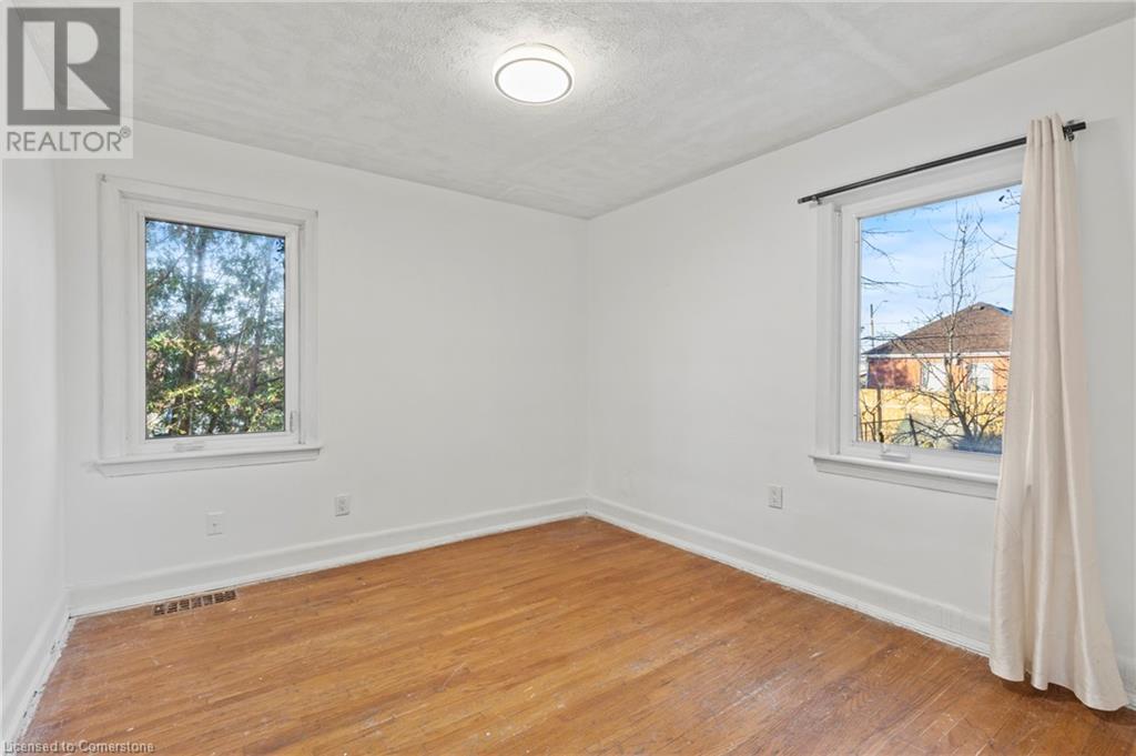 Photo 12 of 50 West 4th Street, Hamilton ON