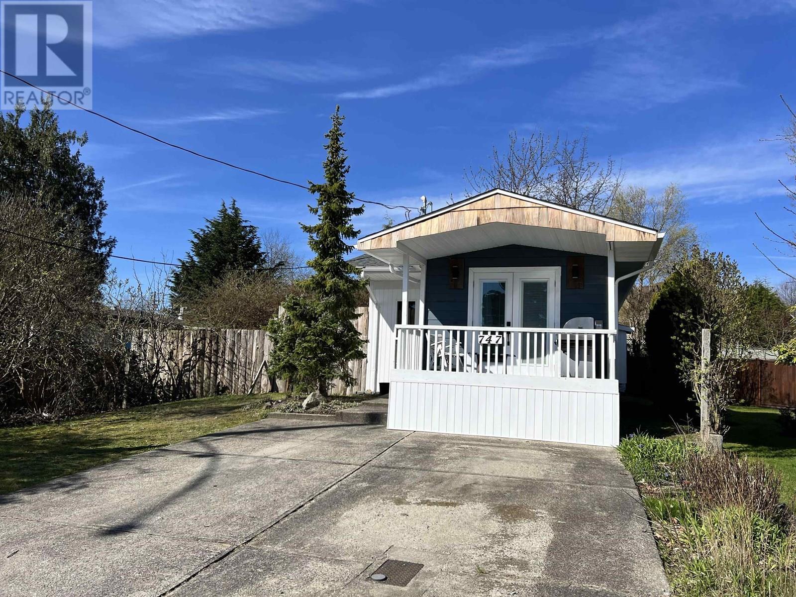 747 CASCADE CRESCENT, Gibsons