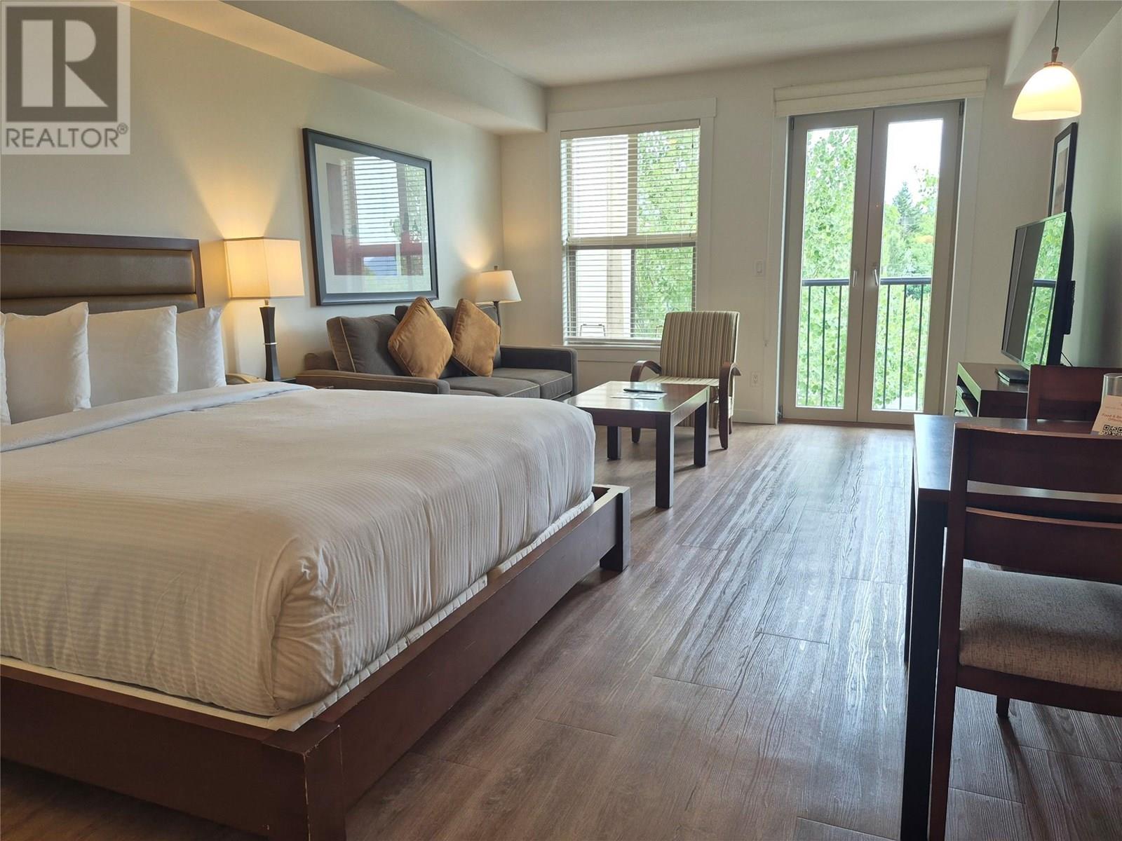 302 4200 Lakeshore Drive Drive, Osoyoos