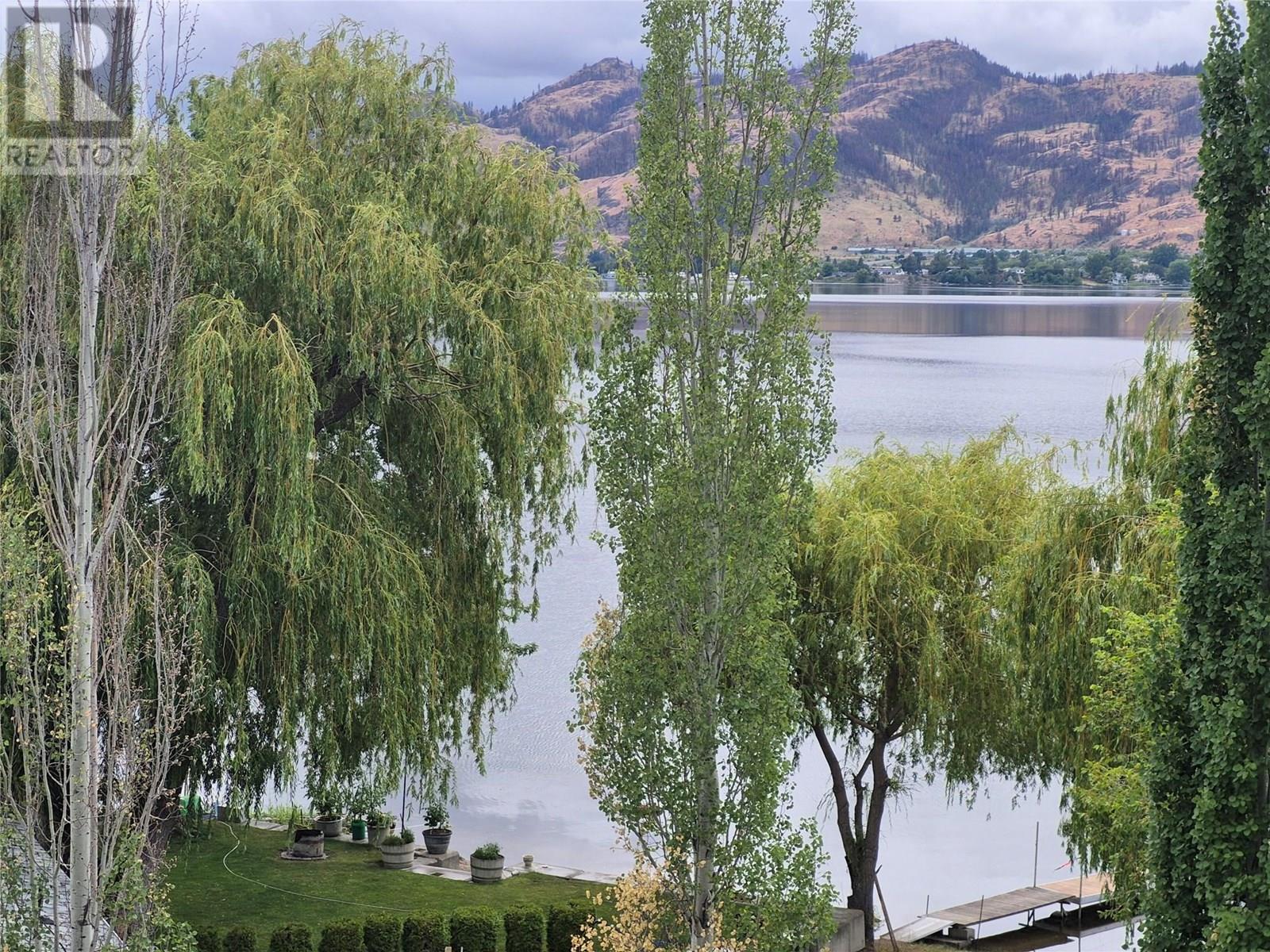 302 4200 Lakeshore Drive Drive, Osoyoos