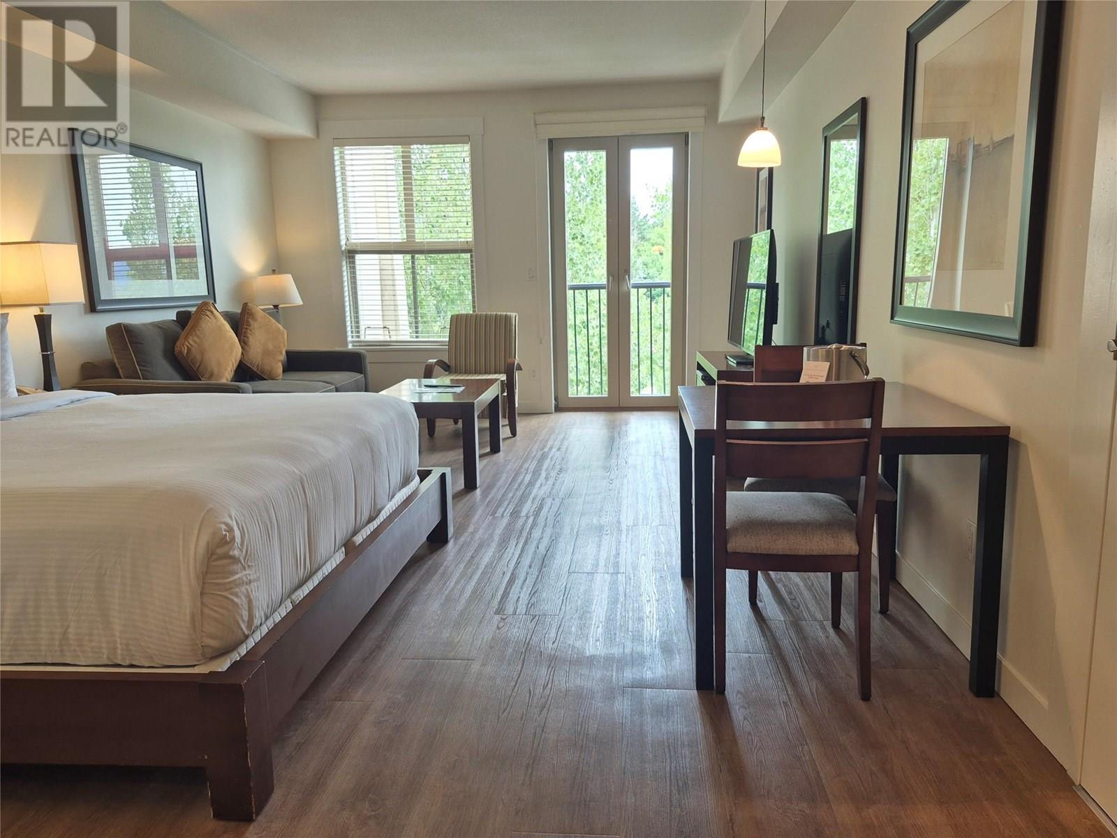 302 4200 Lakeshore Drive Drive, Osoyoos