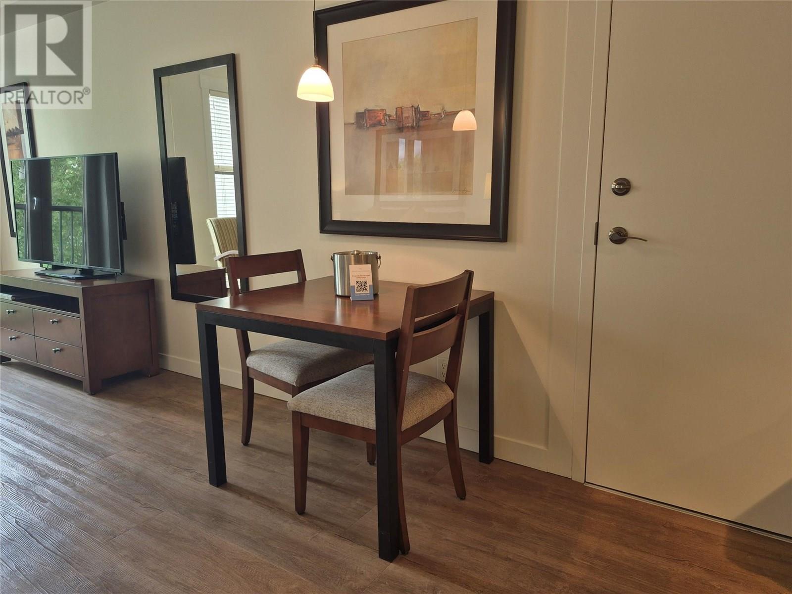 302 4200 Lakeshore Drive Drive, Osoyoos