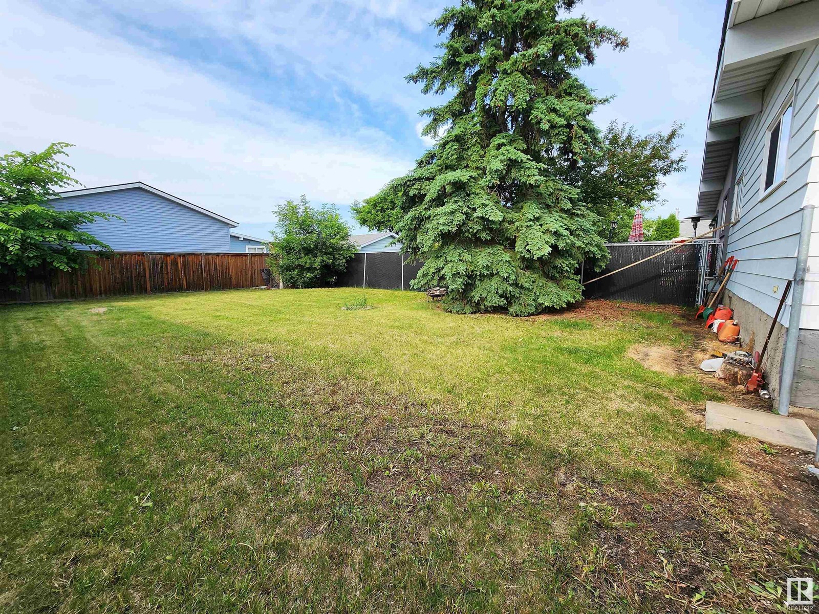 Single Family House Bungalow for Sale in   AV NW Edmonton 