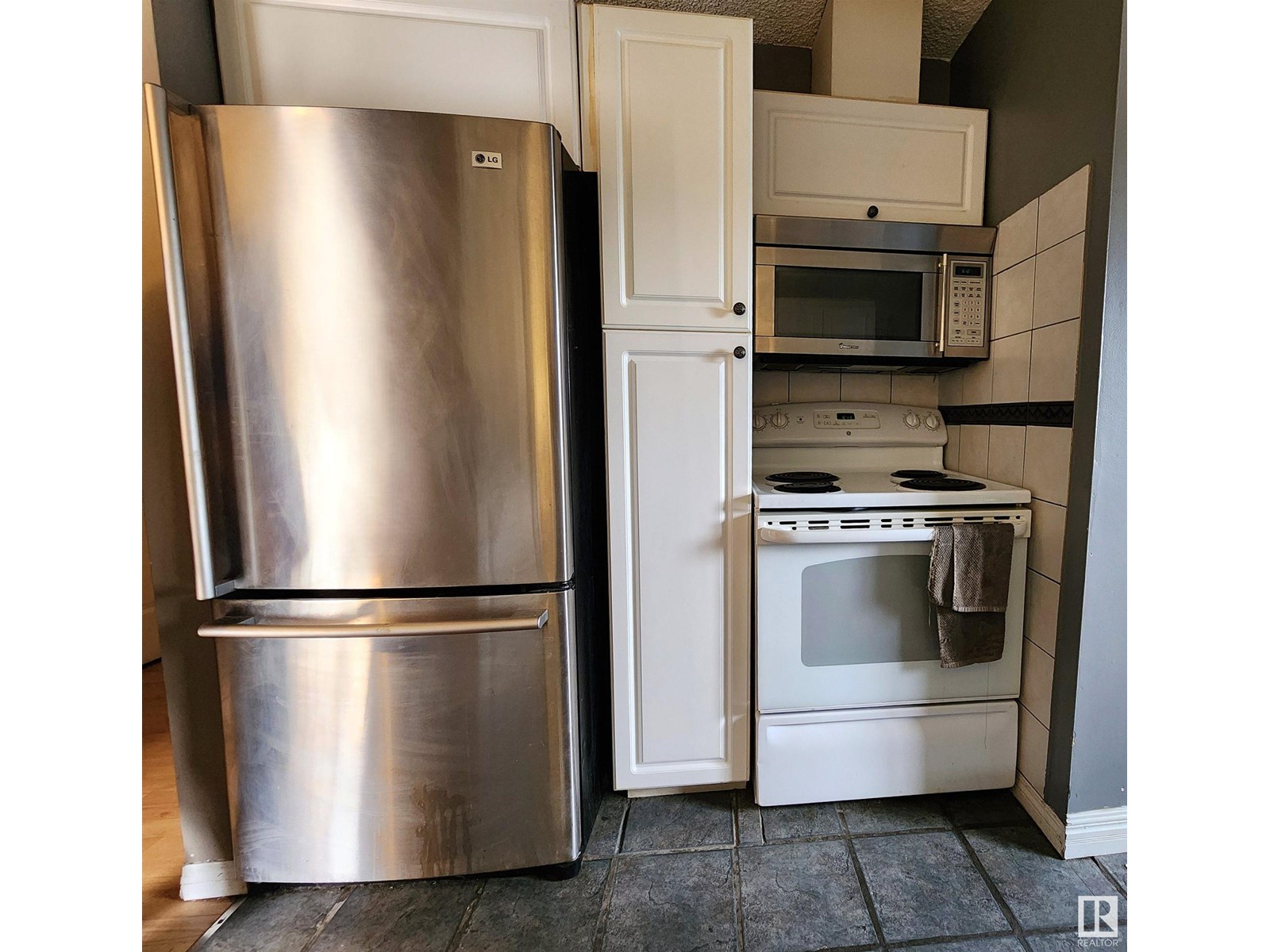 Single Family House Bungalow for Sale in   AV NW Edmonton 