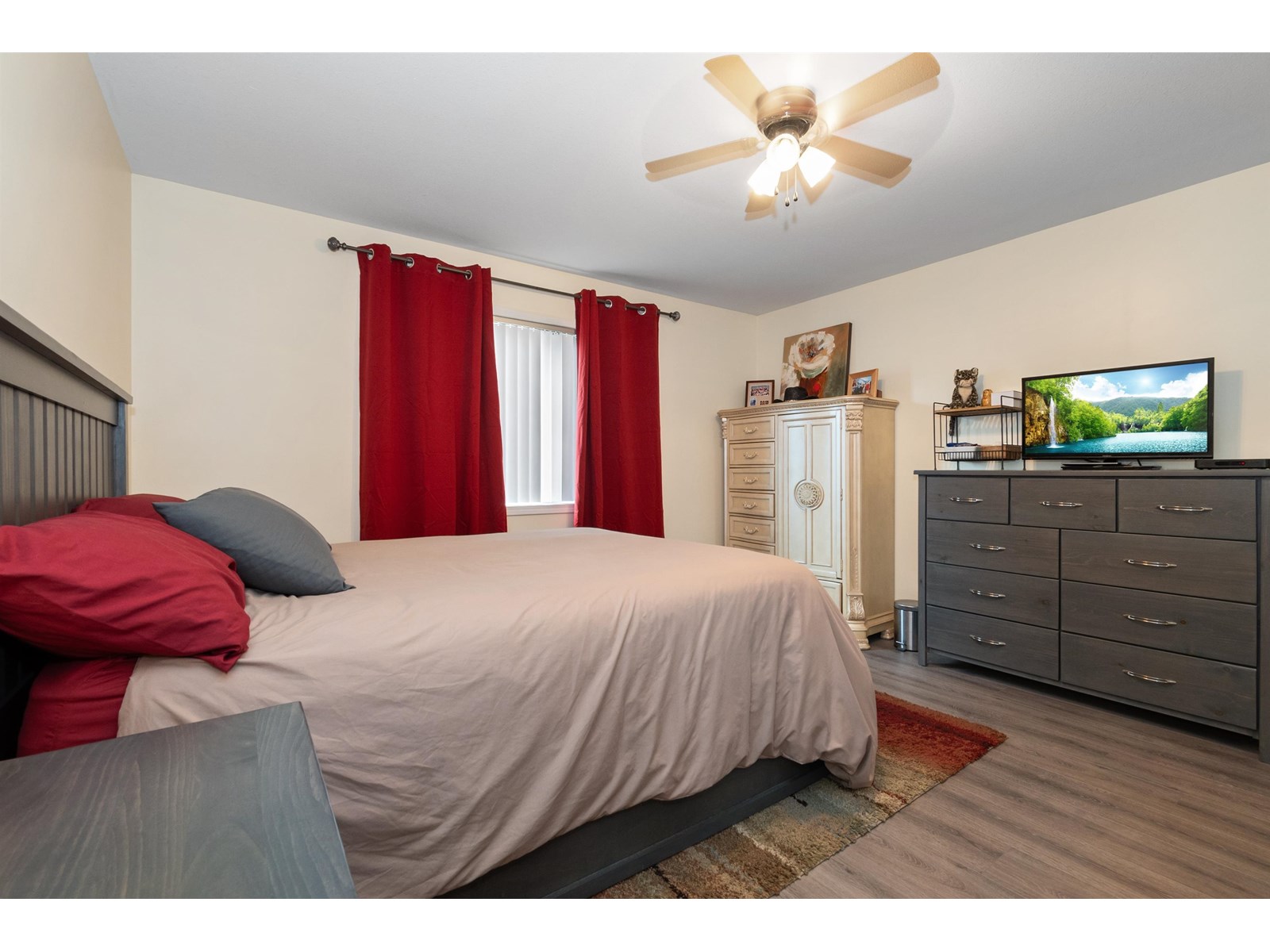 Photo 15 of 33 45918 Knight Road Sardis East Vedder, Chilliwack BC