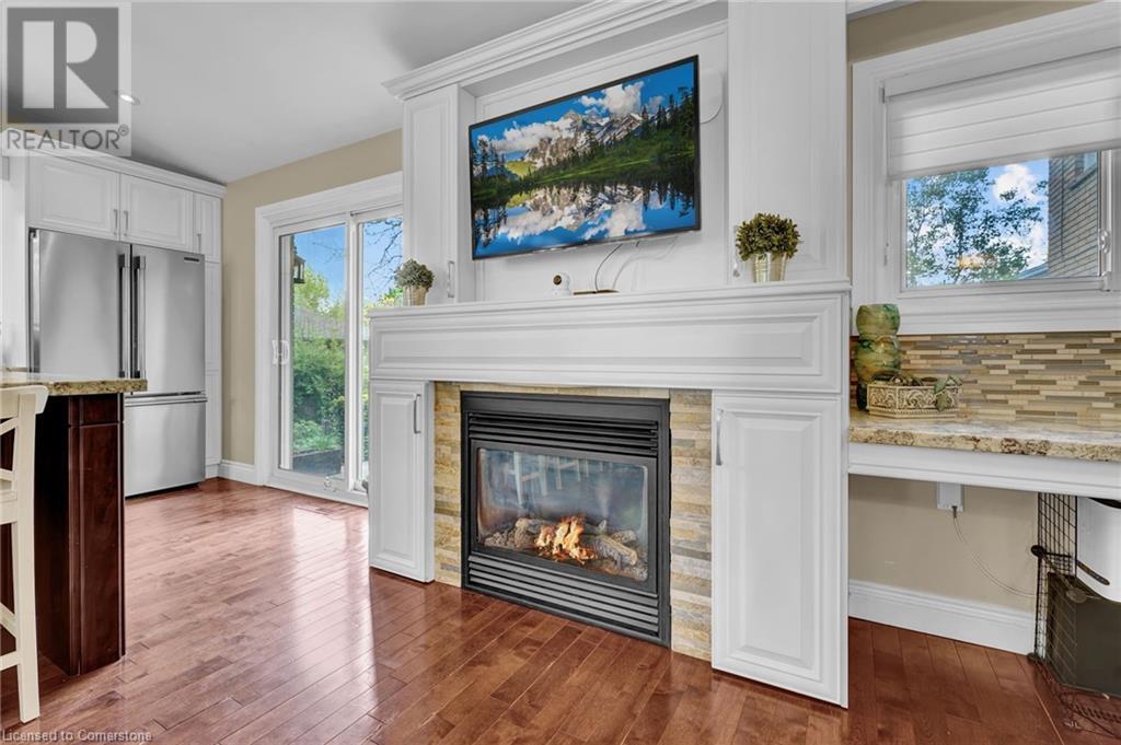Photo 22 of 617 Scenic Drive, Hamilton ON