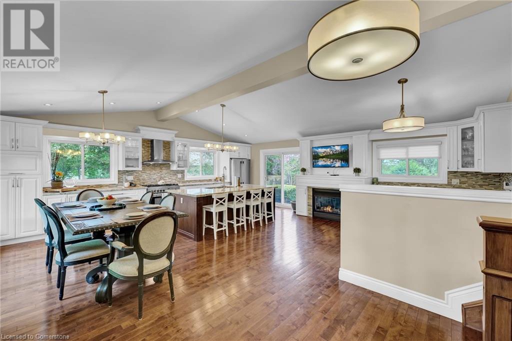 Photo 17 of 617 Scenic Drive, Hamilton ON