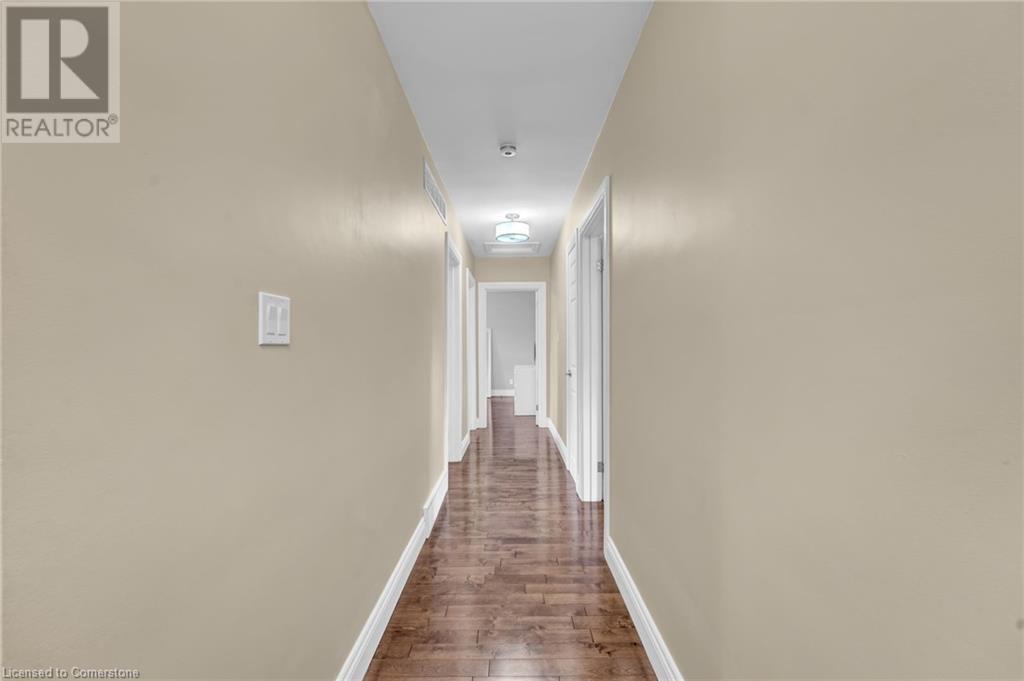 Photo 26 of 617 Scenic Drive, Hamilton ON