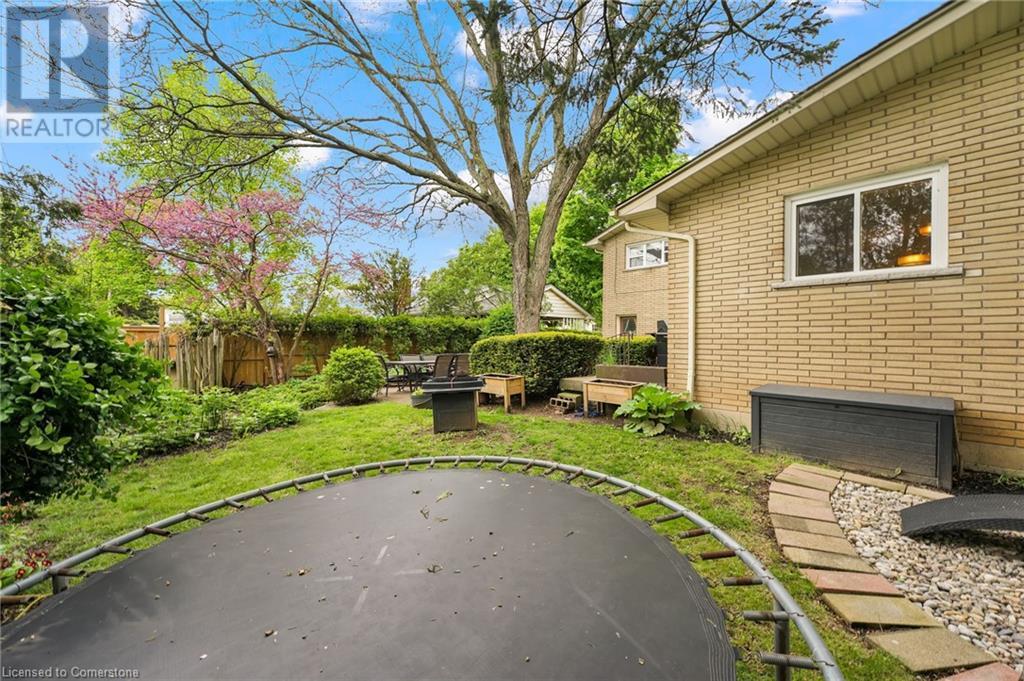 Photo 43 of 617 Scenic Drive, Hamilton ON