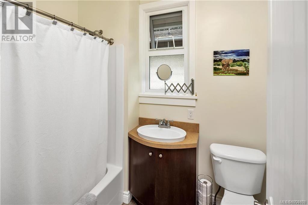 Single Family House Character for Sale in  Finlayson St Victoria 
