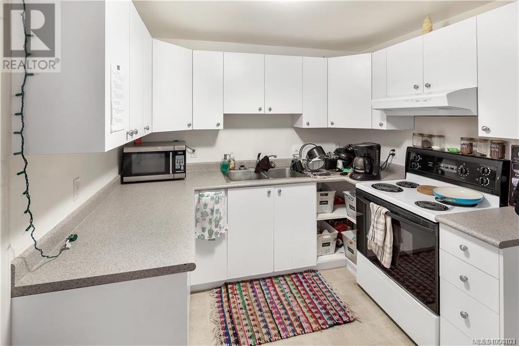 Single Family House Character for Sale in  Finlayson St Victoria 