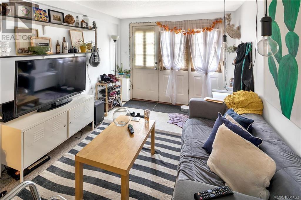 Single Family House Character for Sale in  Finlayson St Victoria 