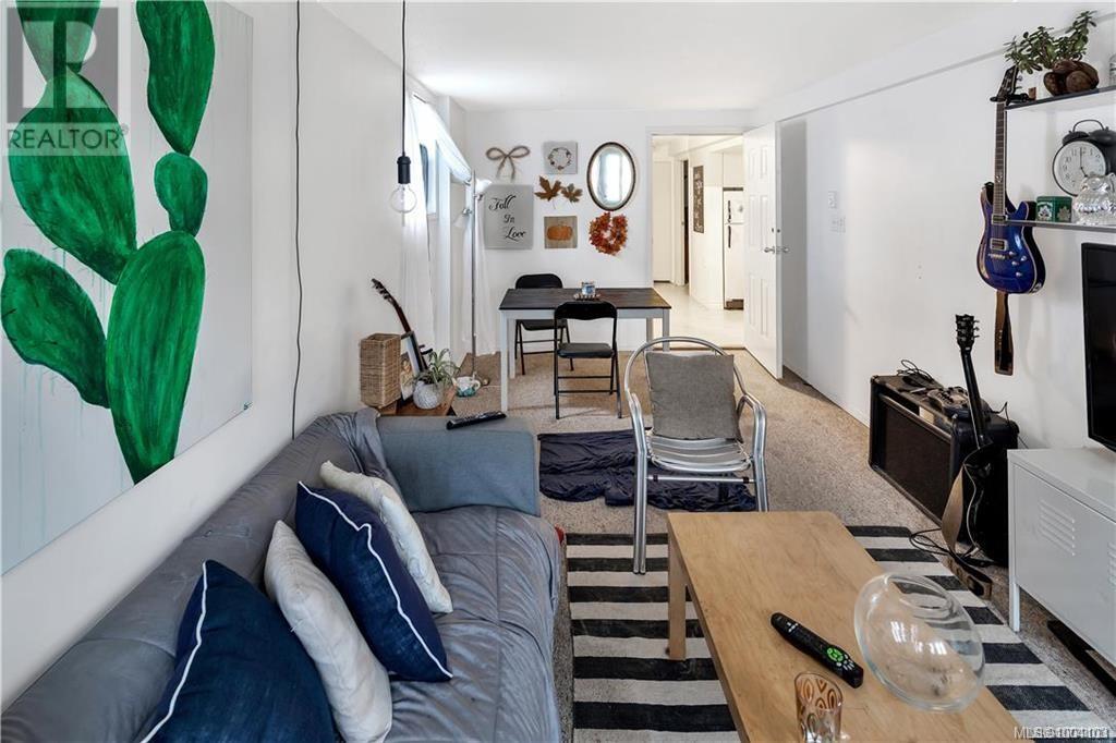 Single Family House Character for Sale in  Finlayson St Victoria 