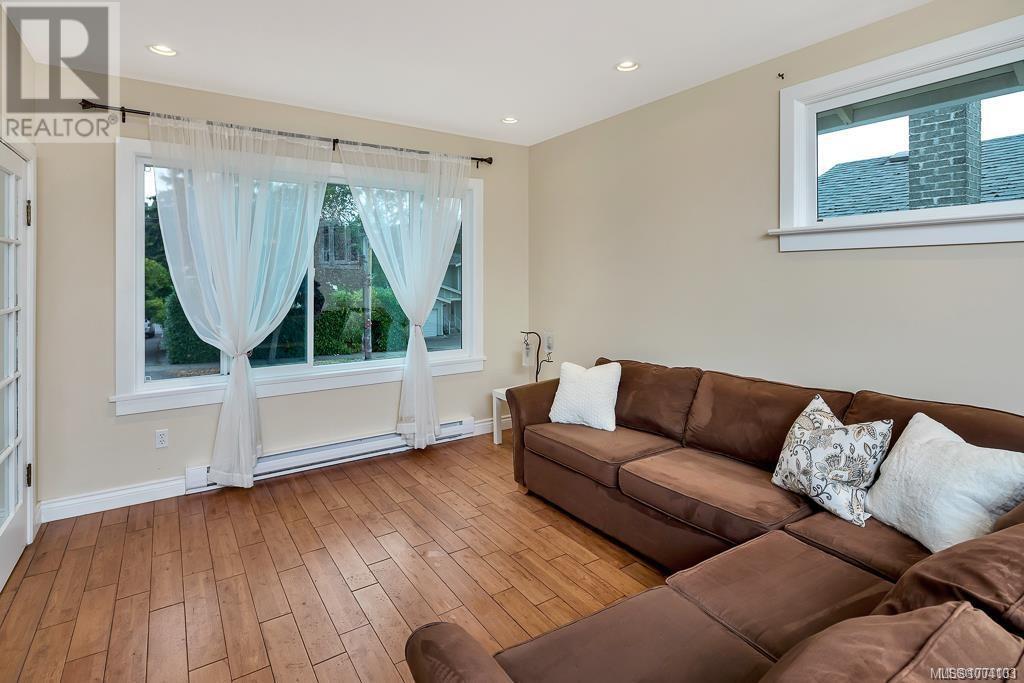 1321 Finlayson St, Victoria, British Columbia