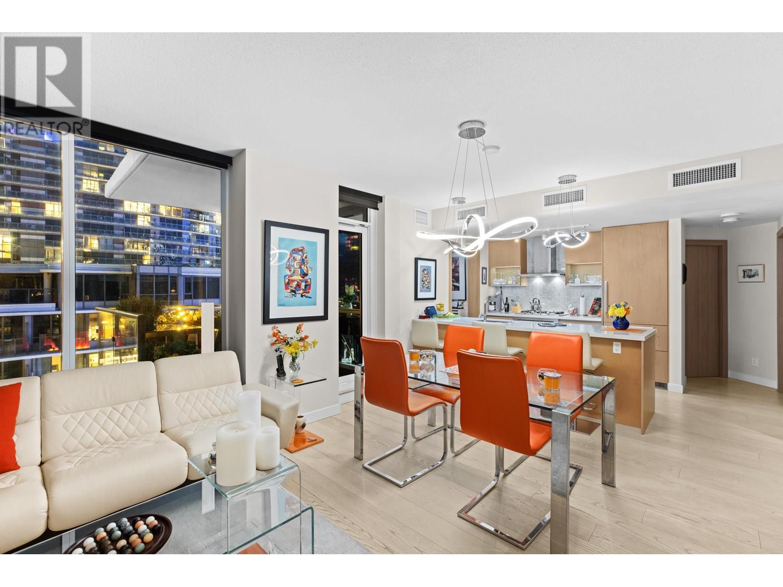 Photo 27 of 2056 38 Smithe Street, Vancouver BC