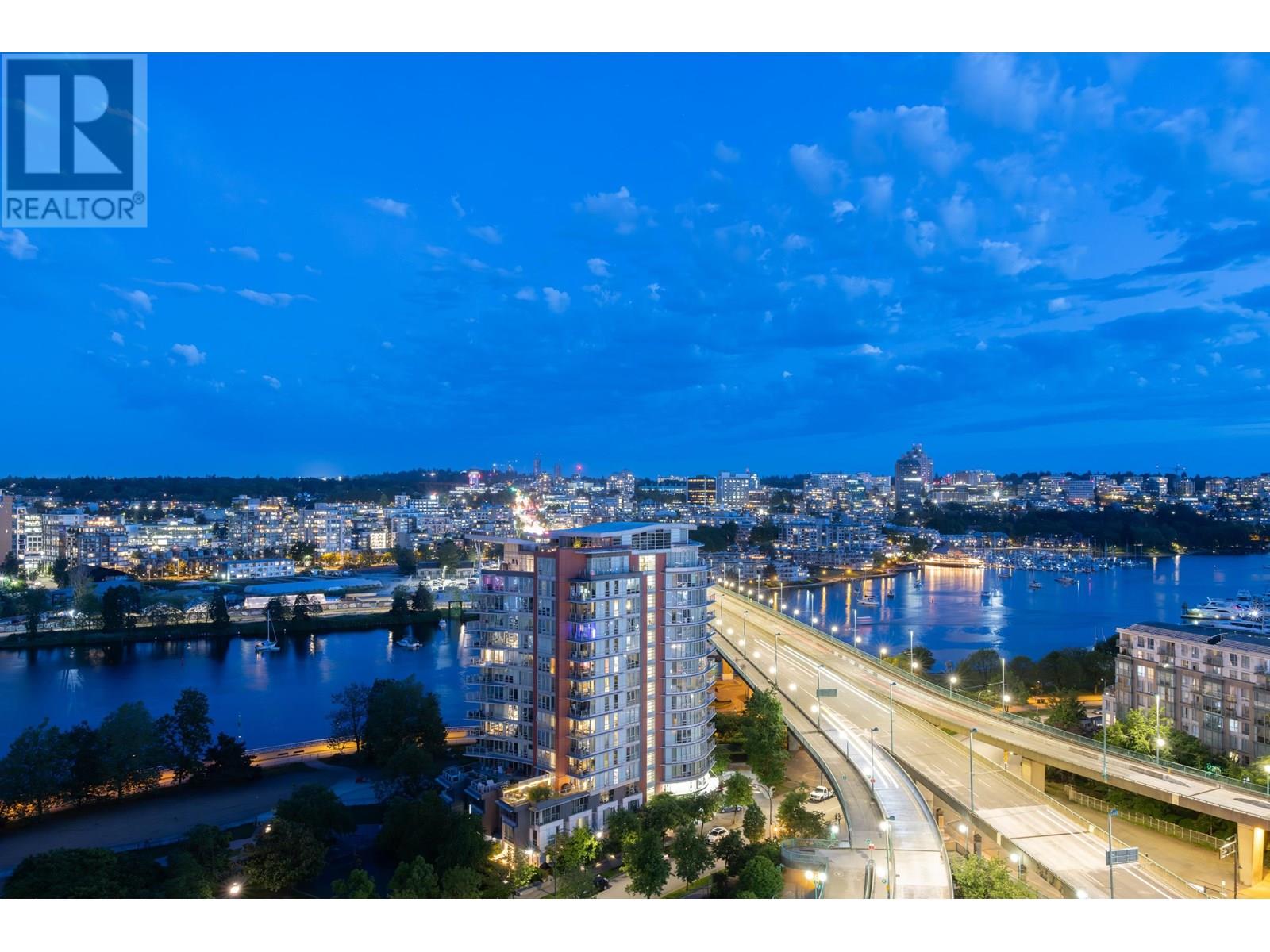 Photo 35 of 2056 38 Smithe Street, Vancouver BC