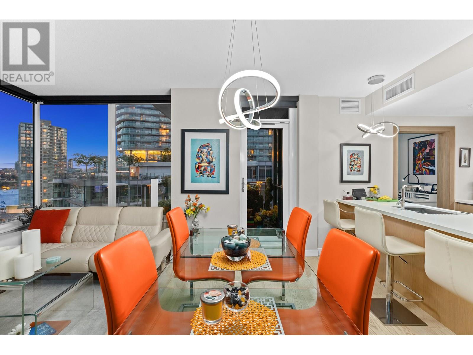 Photo 8 of 2056 38 Smithe Street, Vancouver BC
