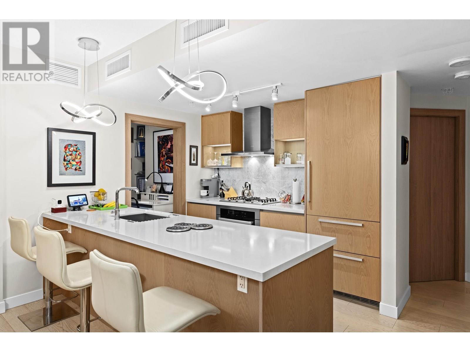 Photo 19 of 2056 38 Smithe Street, Vancouver BC