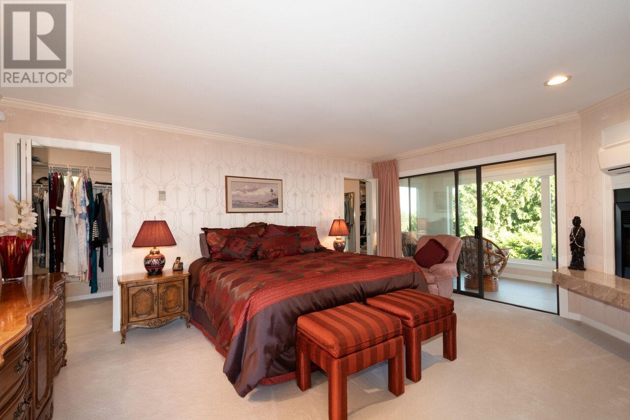 4228 ROCKRIDGE CRESCENT, West Vancouver