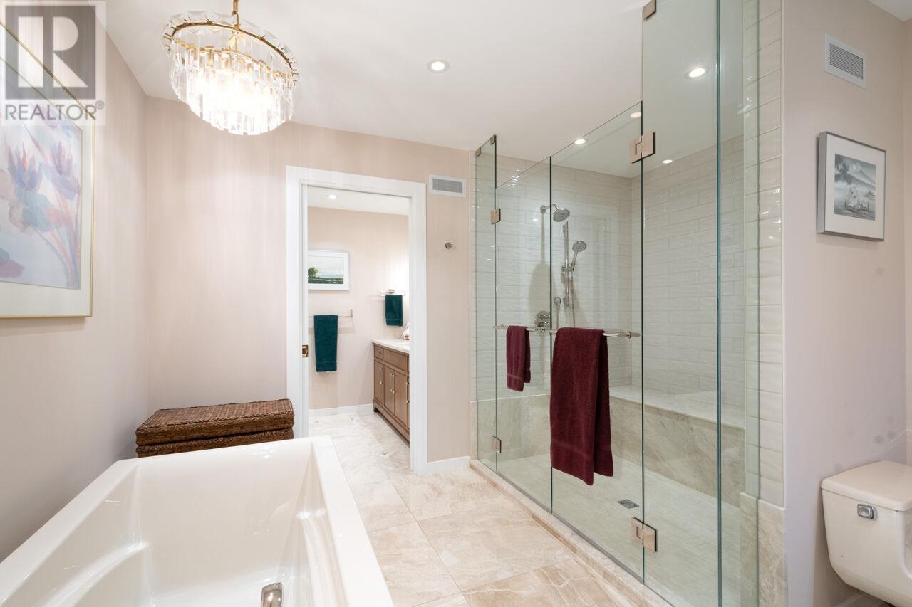 4228 ROCKRIDGE CRESCENT, West Vancouver
