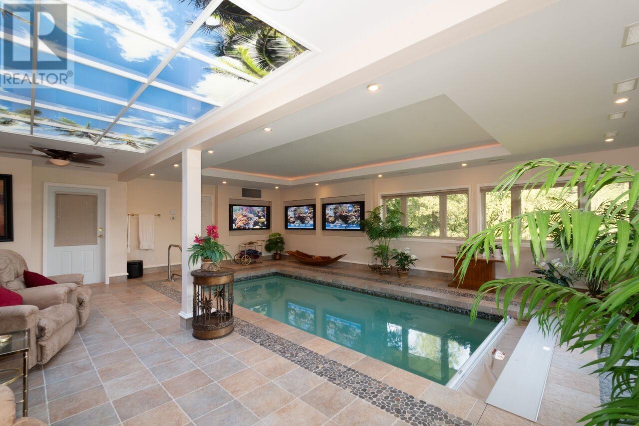 4228 ROCKRIDGE CRESCENT, West Vancouver
