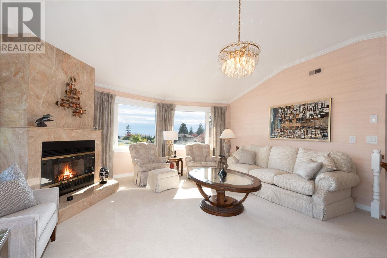 4228 ROCKRIDGE CRESCENT, West Vancouver