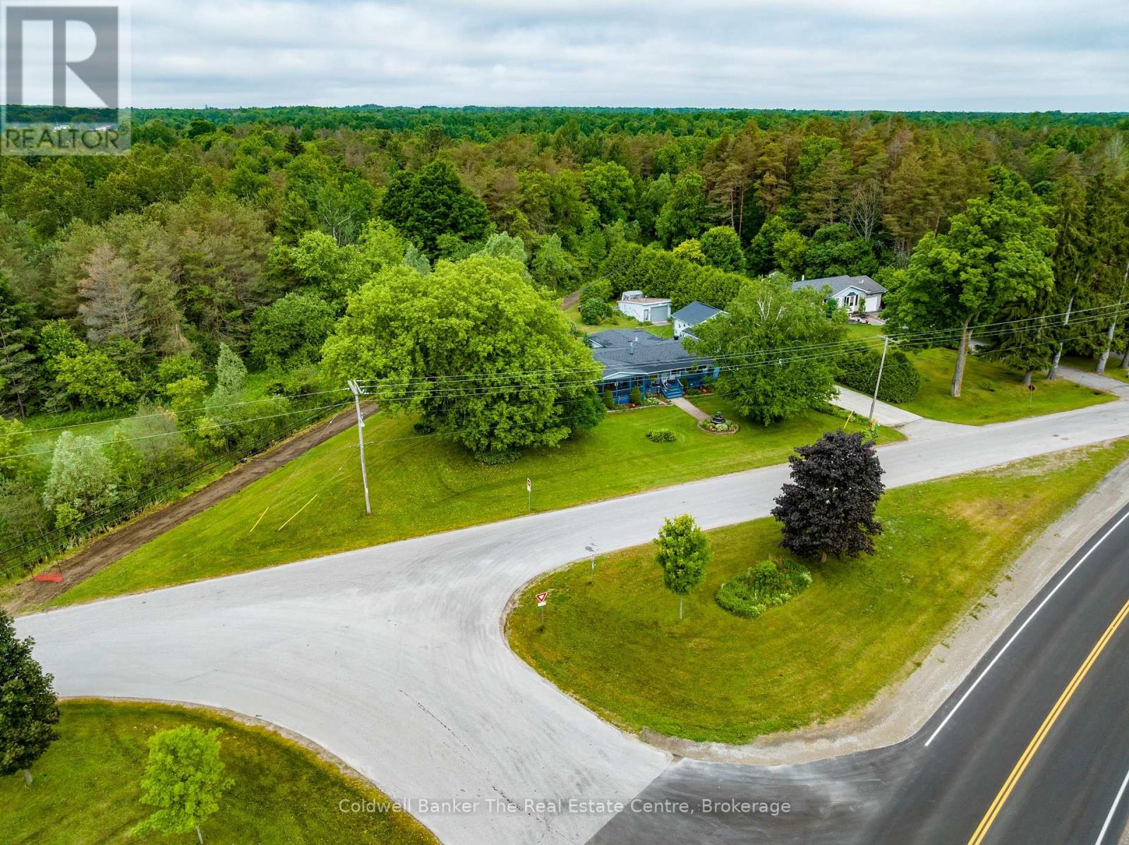 Single Family House Bungalow for Sale in  MCCARTHY DRIVE Clearview (Brentwood) 