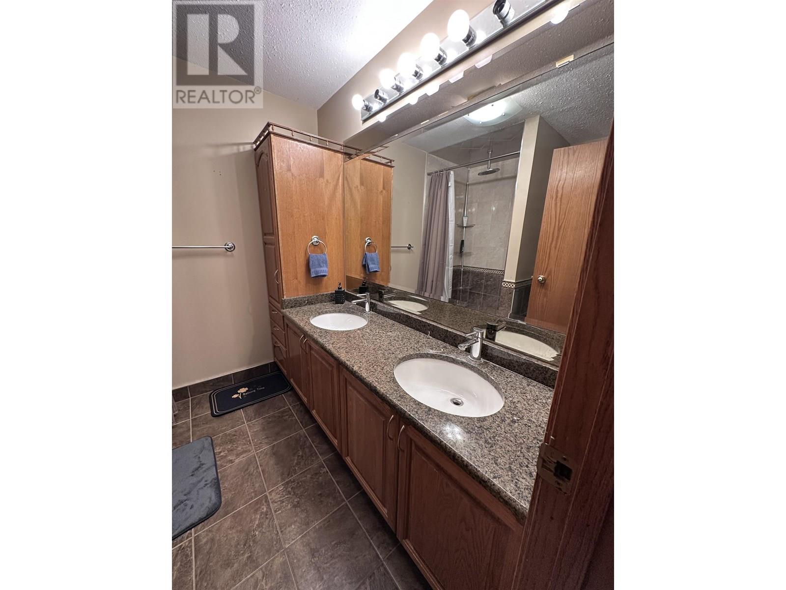 5516 MINNAKER CRESCENT, Fort Nelson