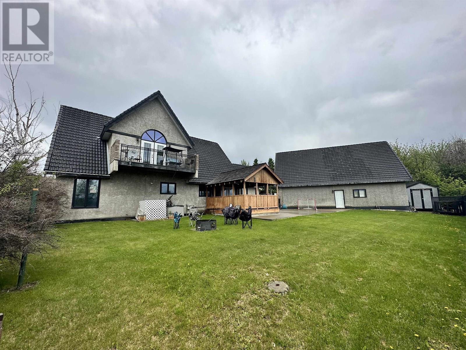 5516 MINNAKER CRESCENT, Fort Nelson