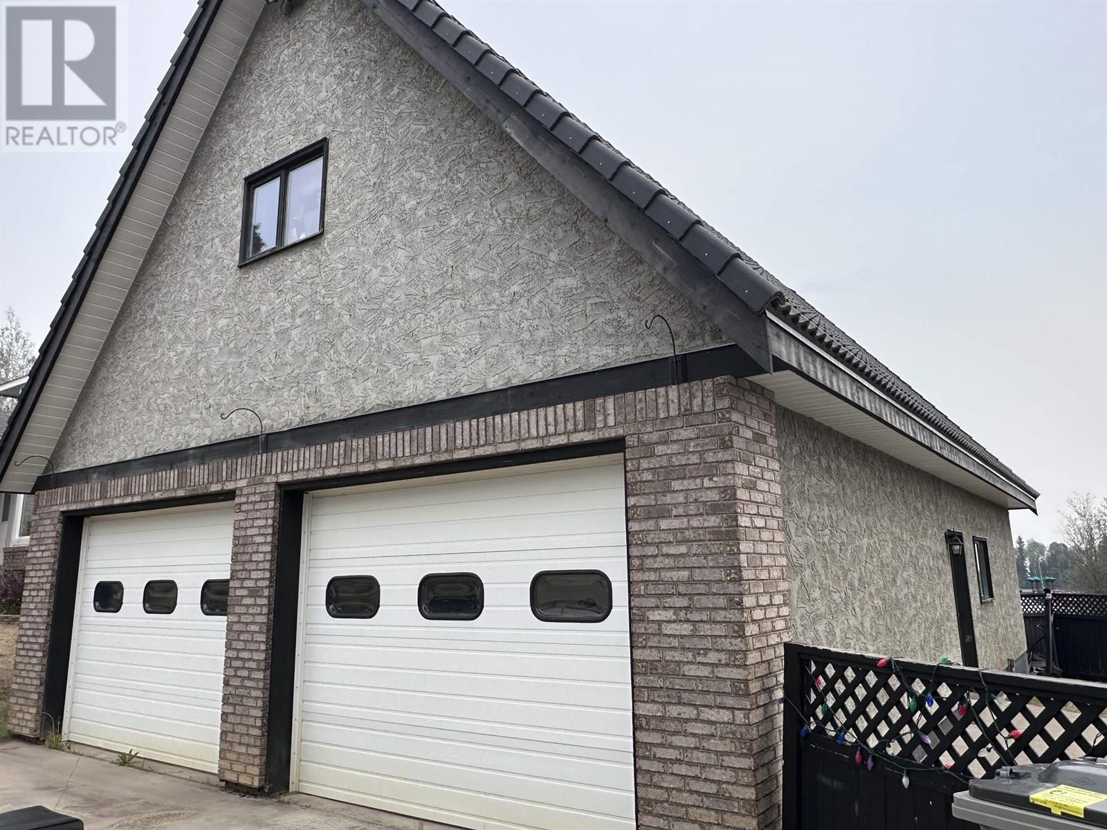 5516 MINNAKER CRESCENT, Fort Nelson