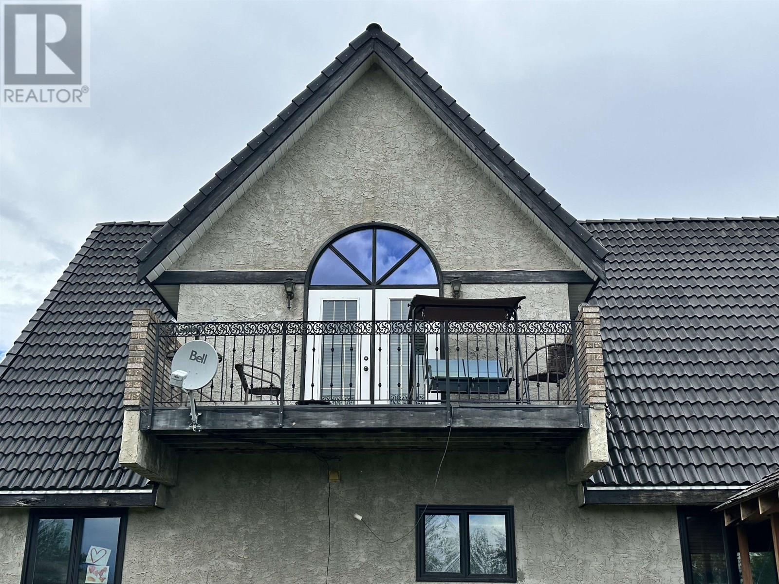 5516 MINNAKER CRESCENT, Fort Nelson