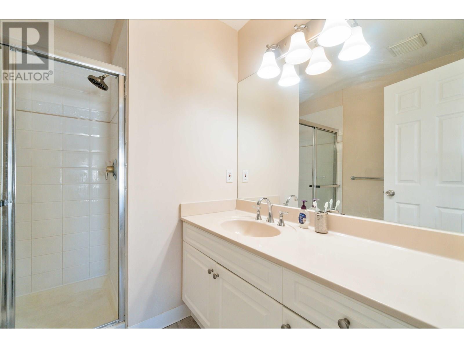 Photo 4 of 60 11571 Thorpe Road, Richmond BC